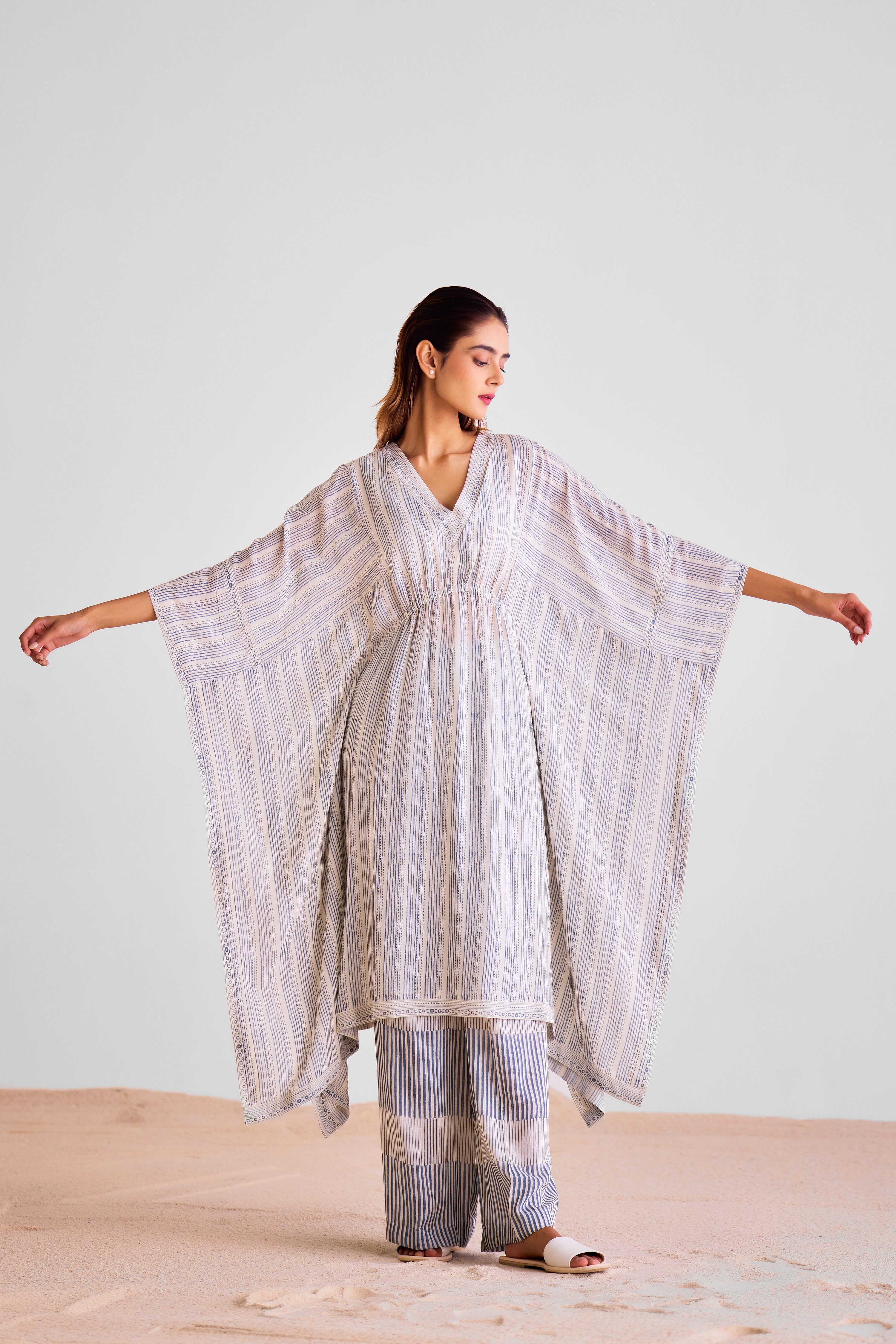 CNC227 - Off-White kaftan with trousers