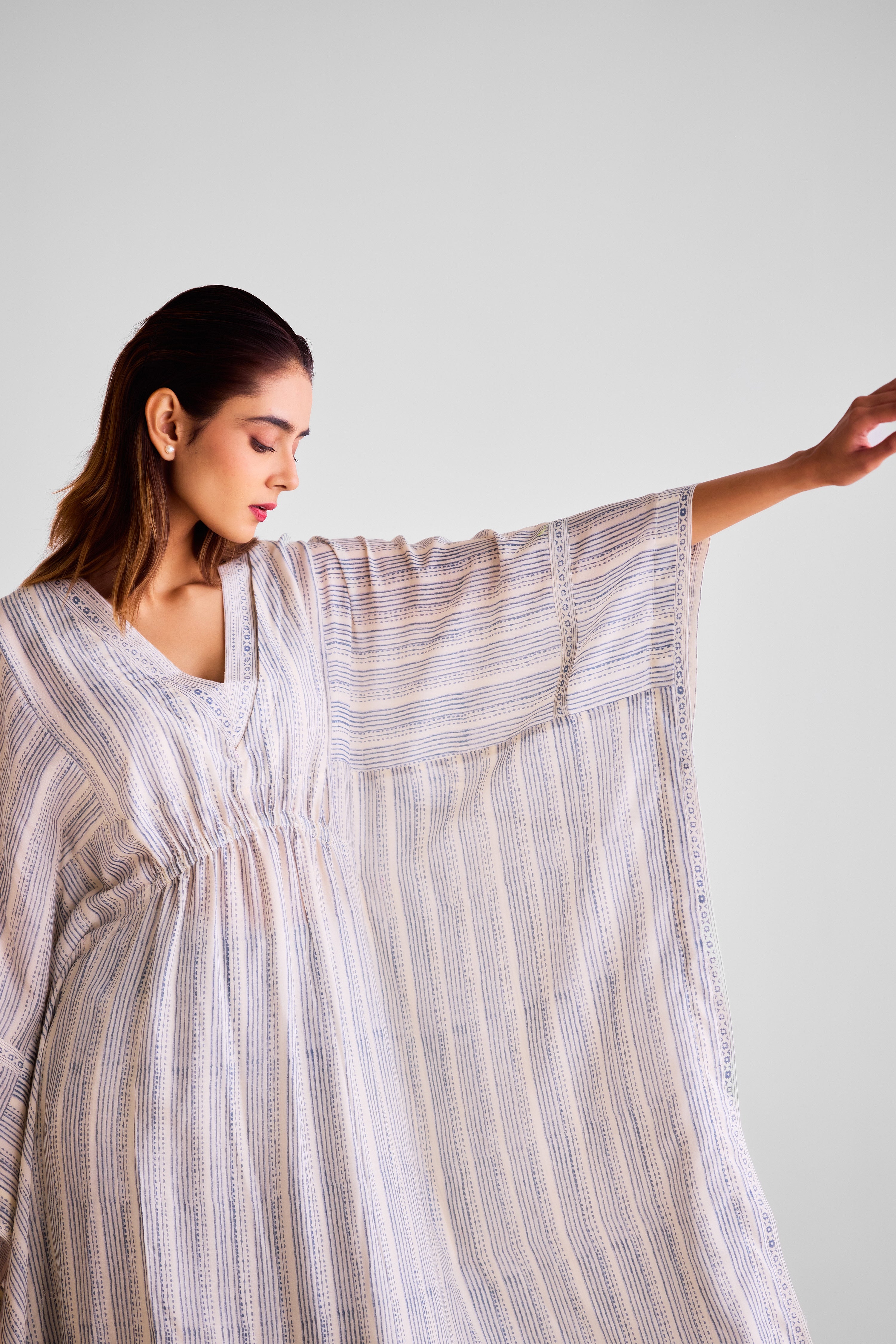 CNC227 - Off-White kaftan with trousers