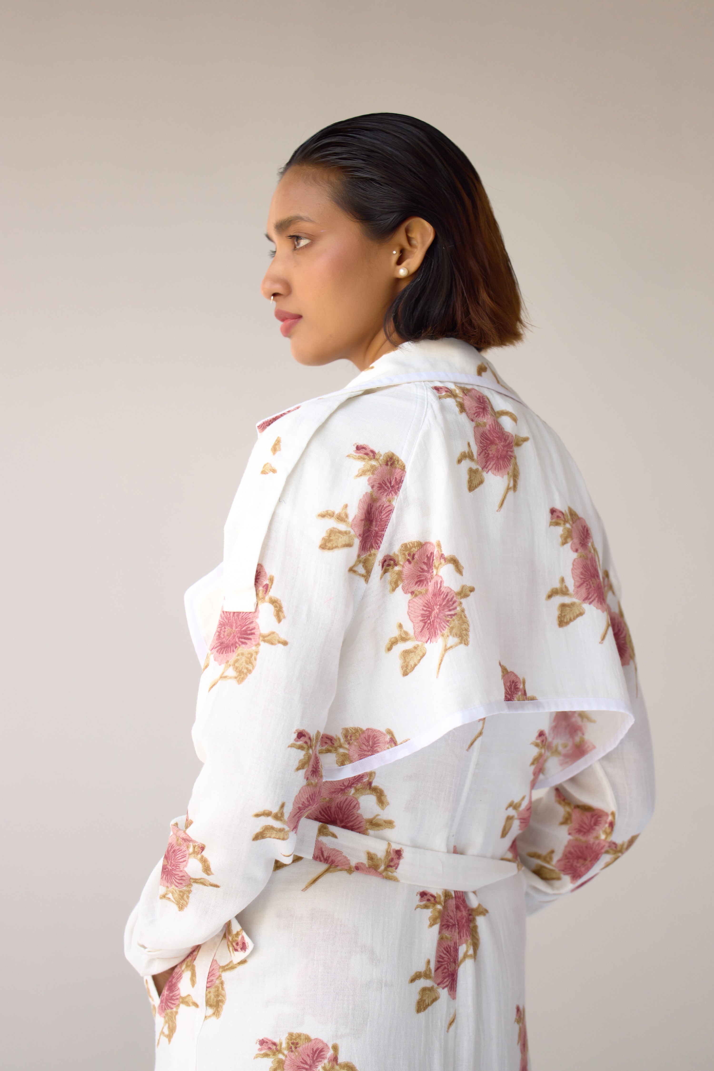 CNC201 - White jumpsuit and jacket set