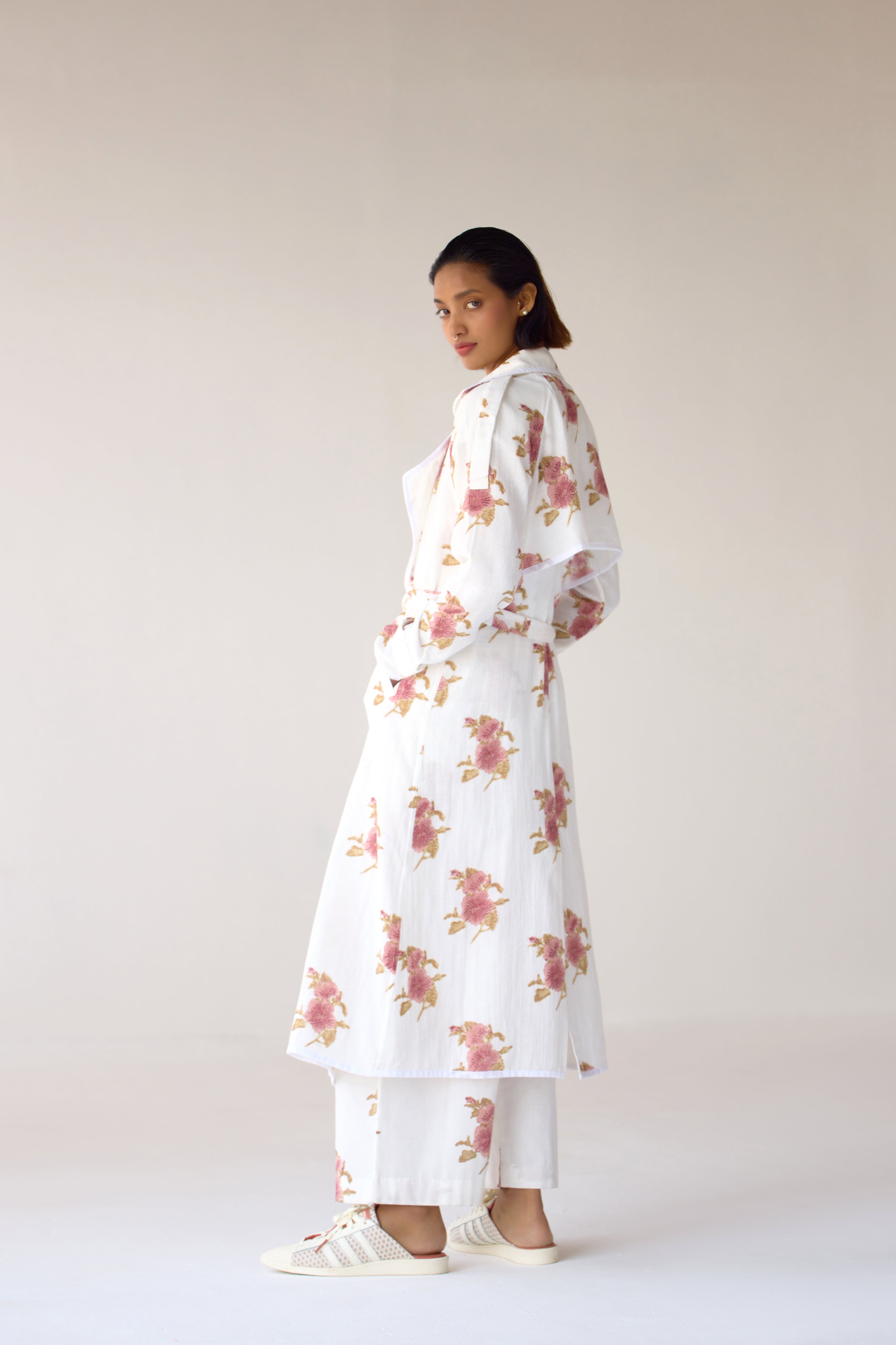 CNC201 - White jumpsuit and jacket set