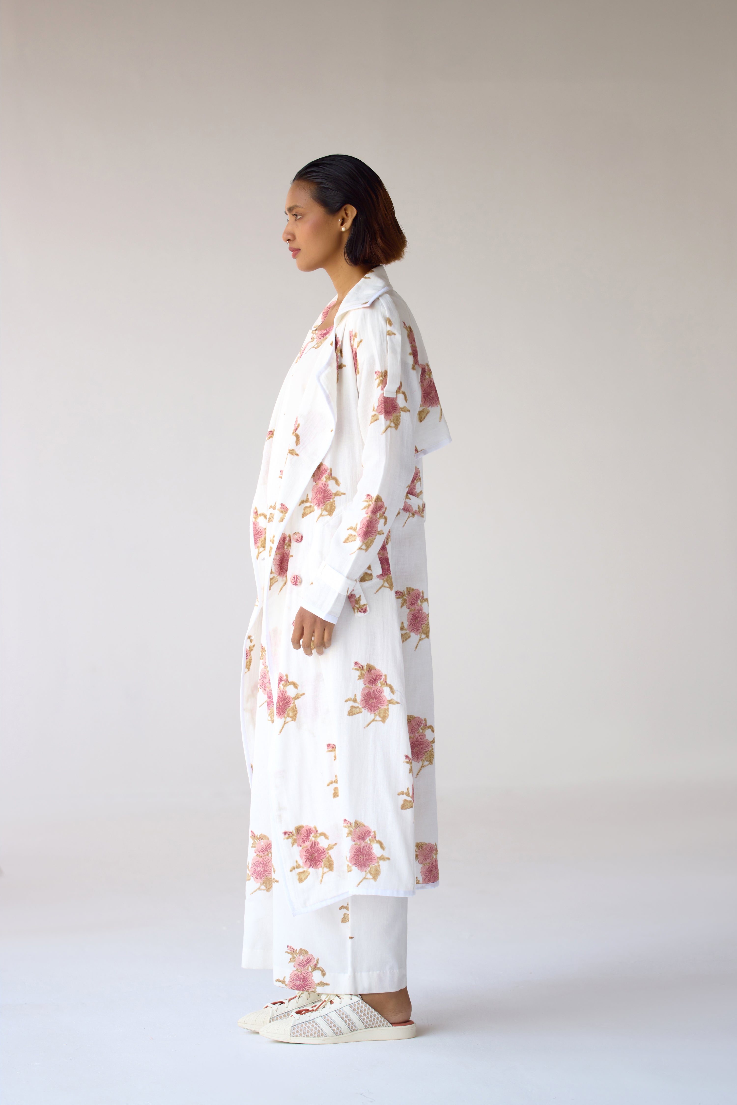 CNC201 - White jumpsuit and jacket set
