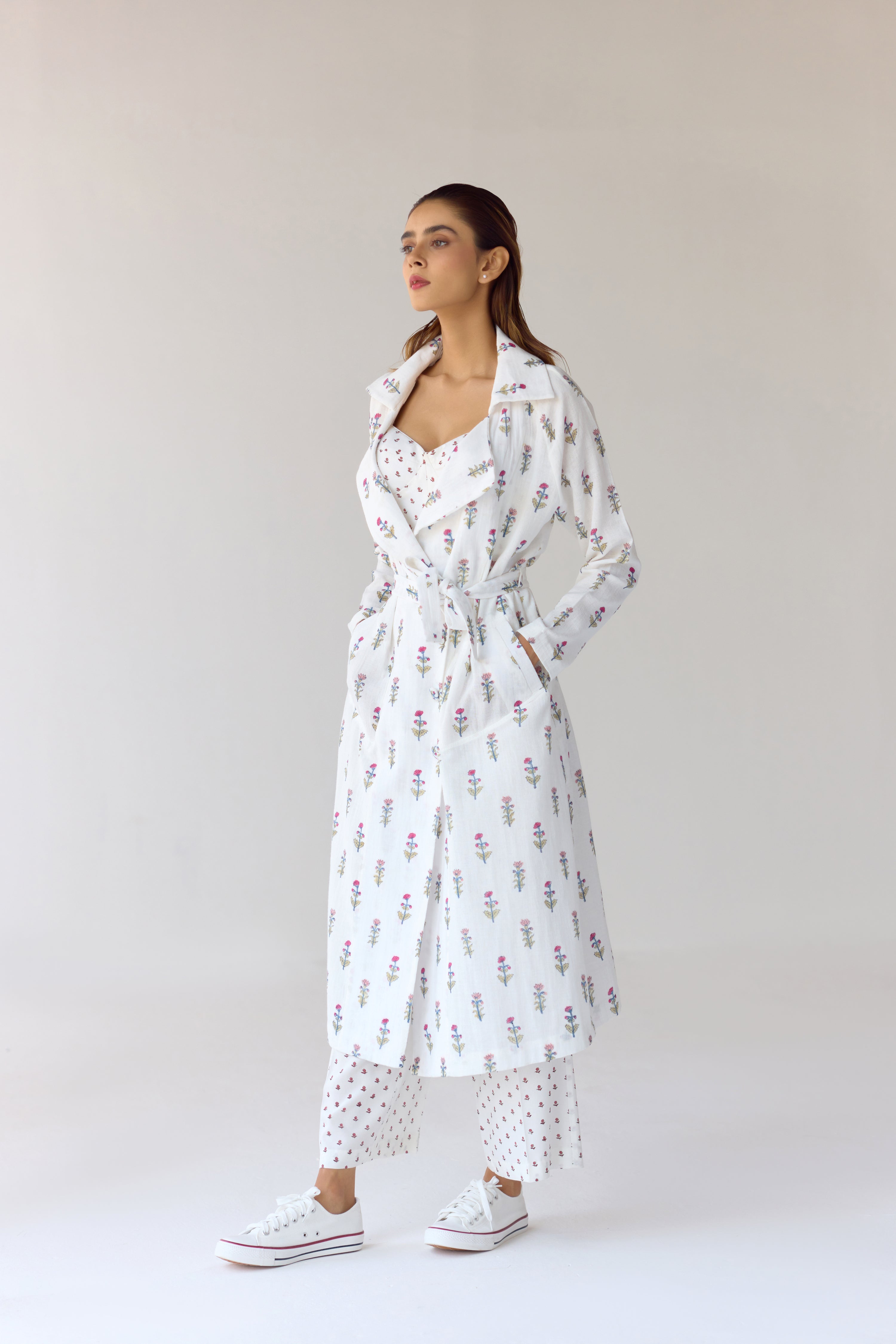 White Jacket Set - CNC206