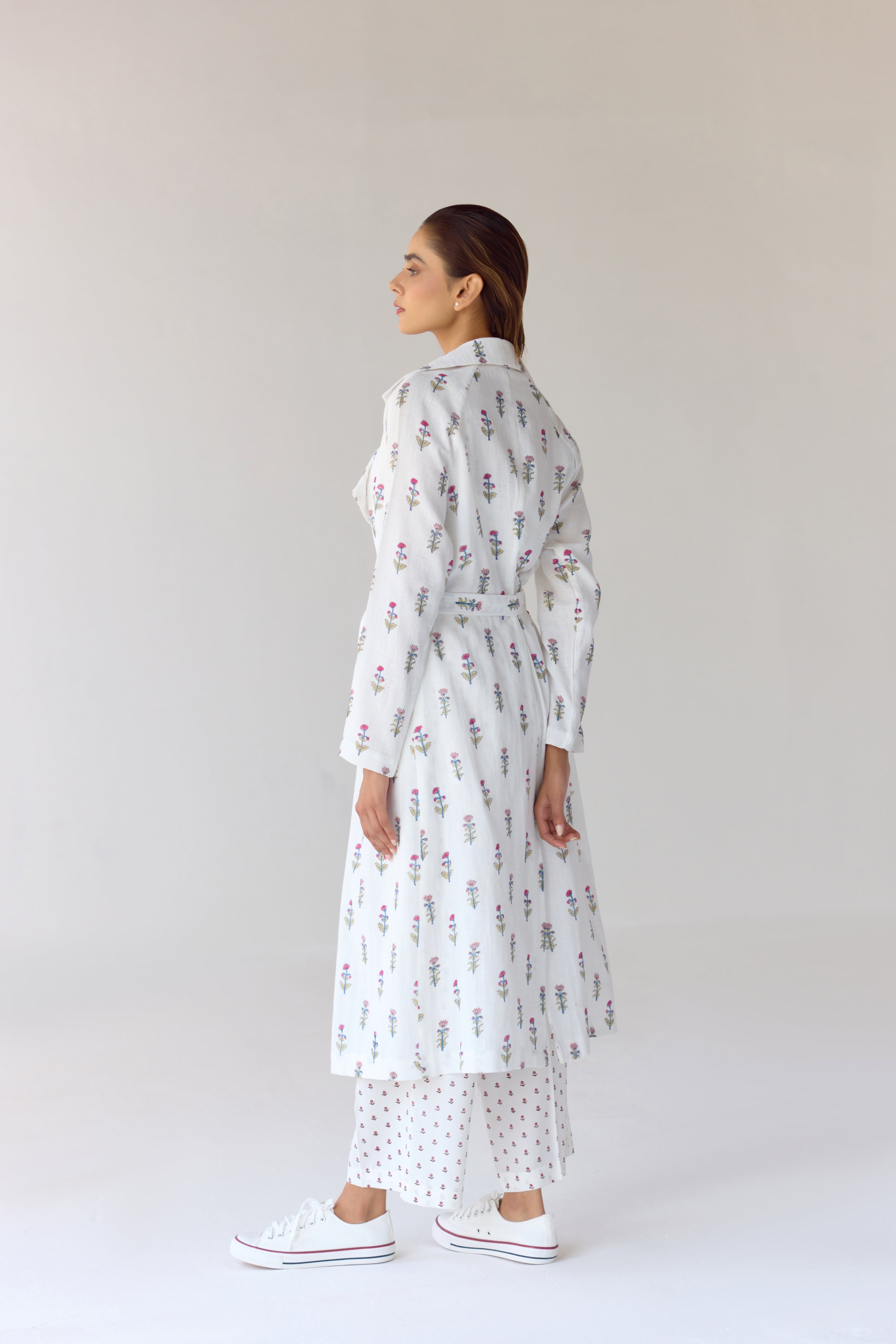White Jacket Set - CNC206