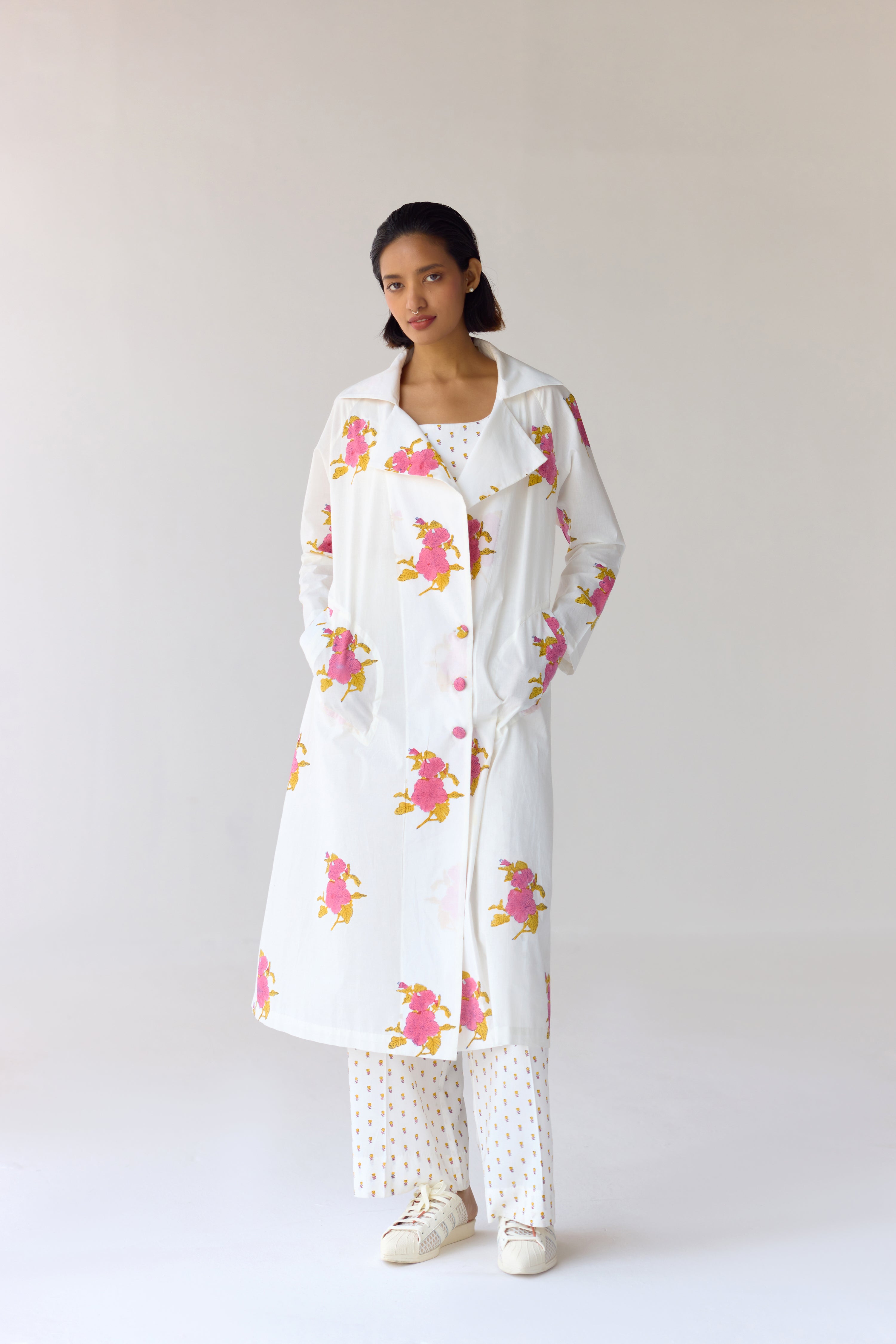 White Jacket Set - CNC207