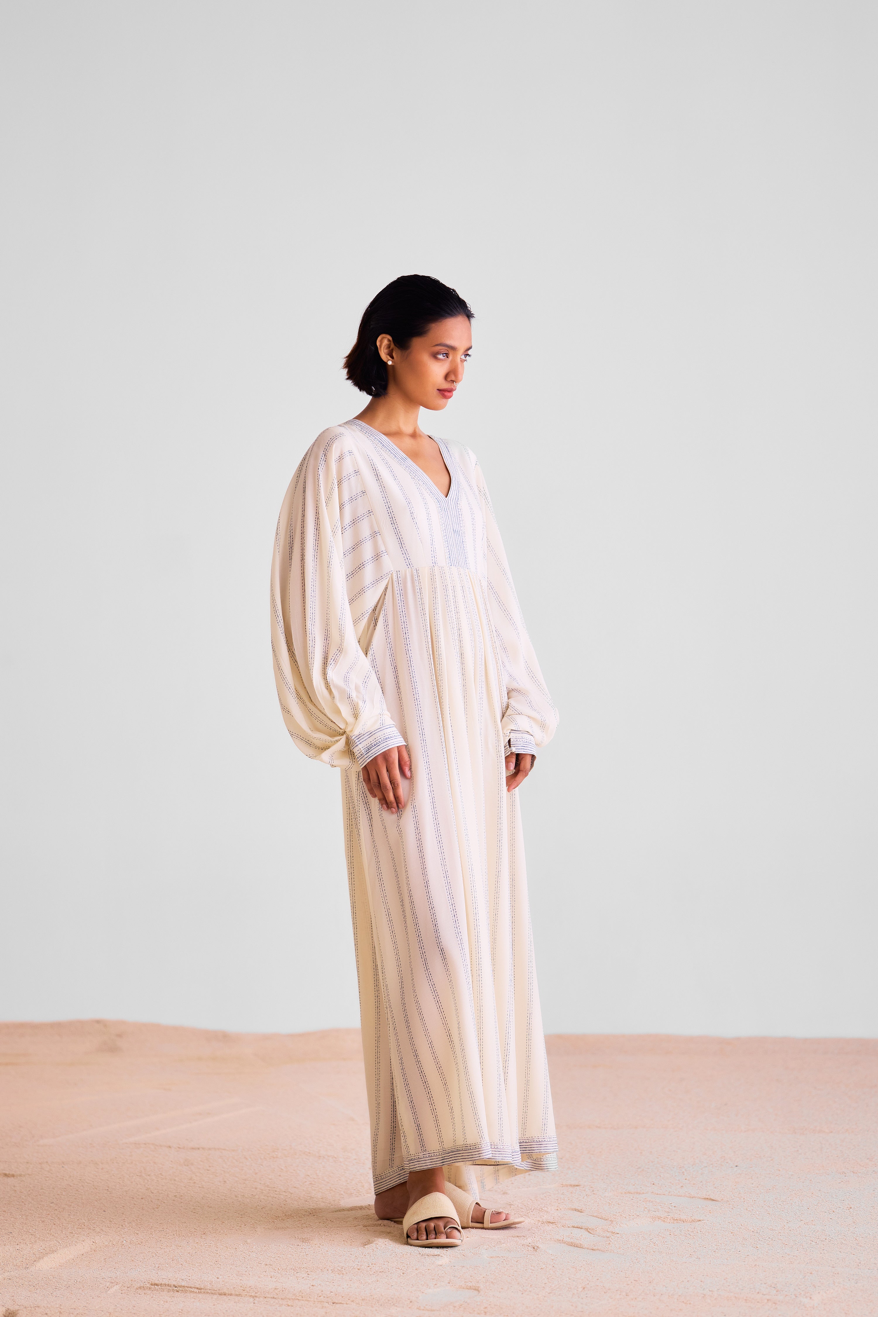 CNC226 - Off white kaftan with scarf set