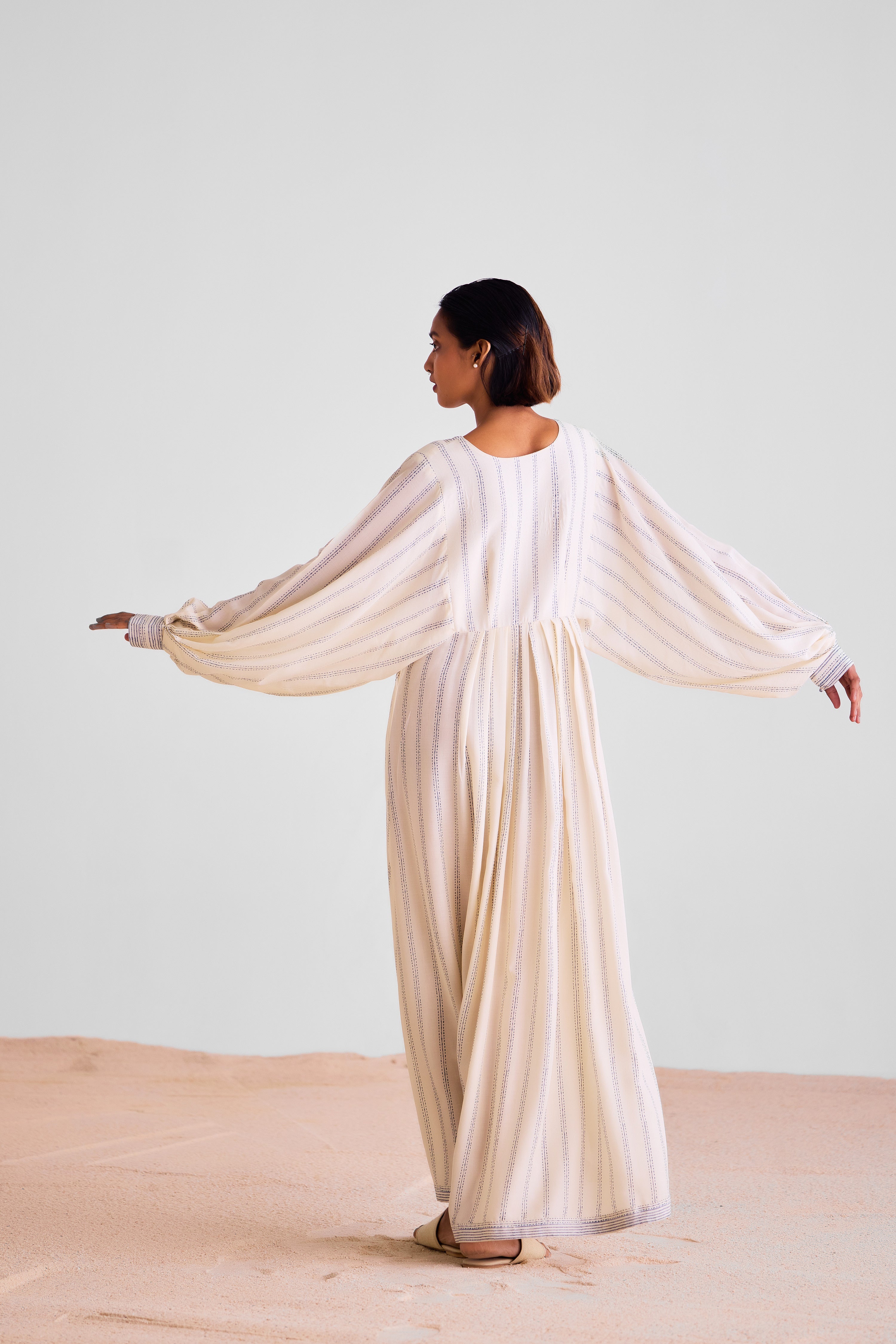 CNC226 - Off white kaftan with scarf set