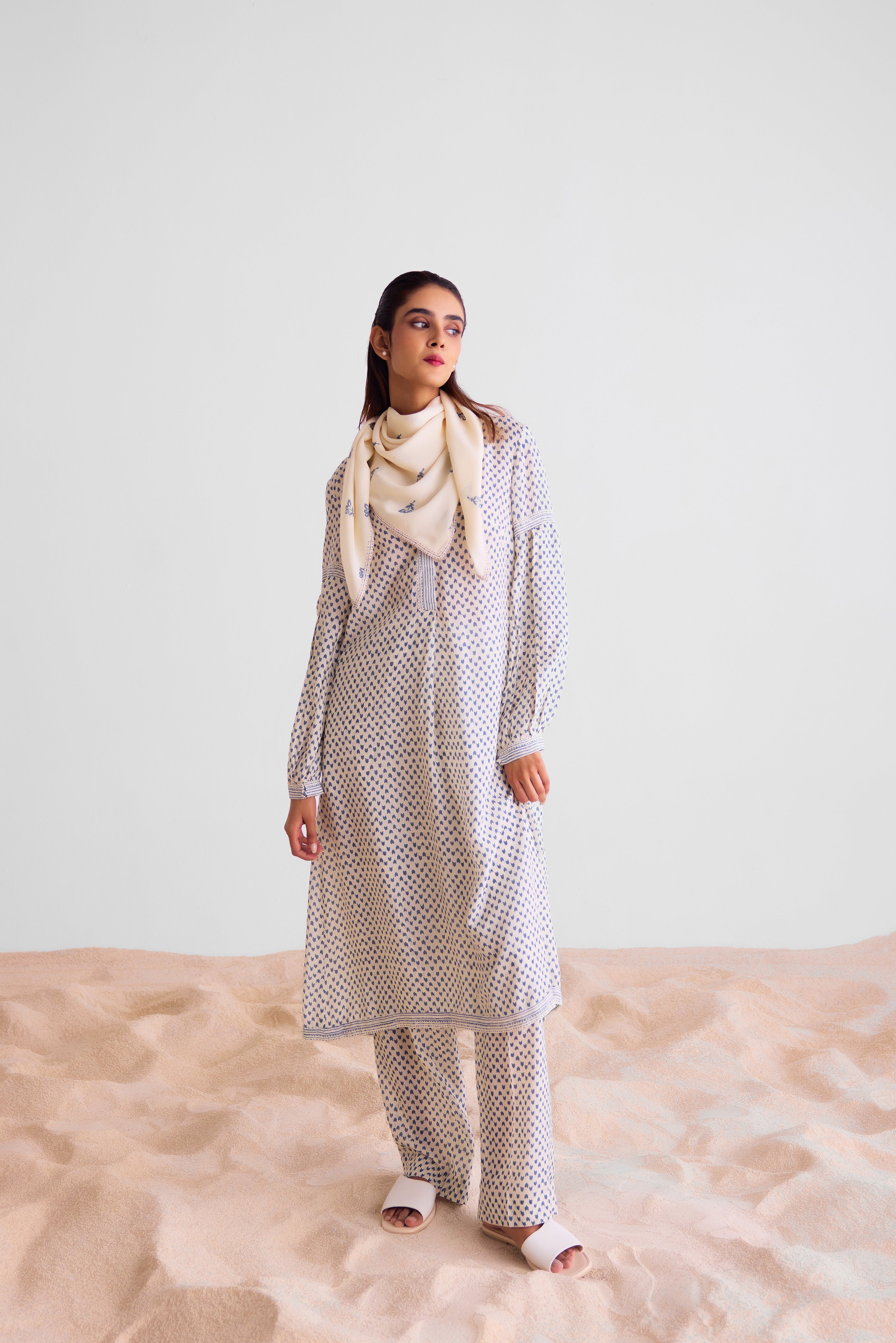 CNC234 - Off-white kurta set