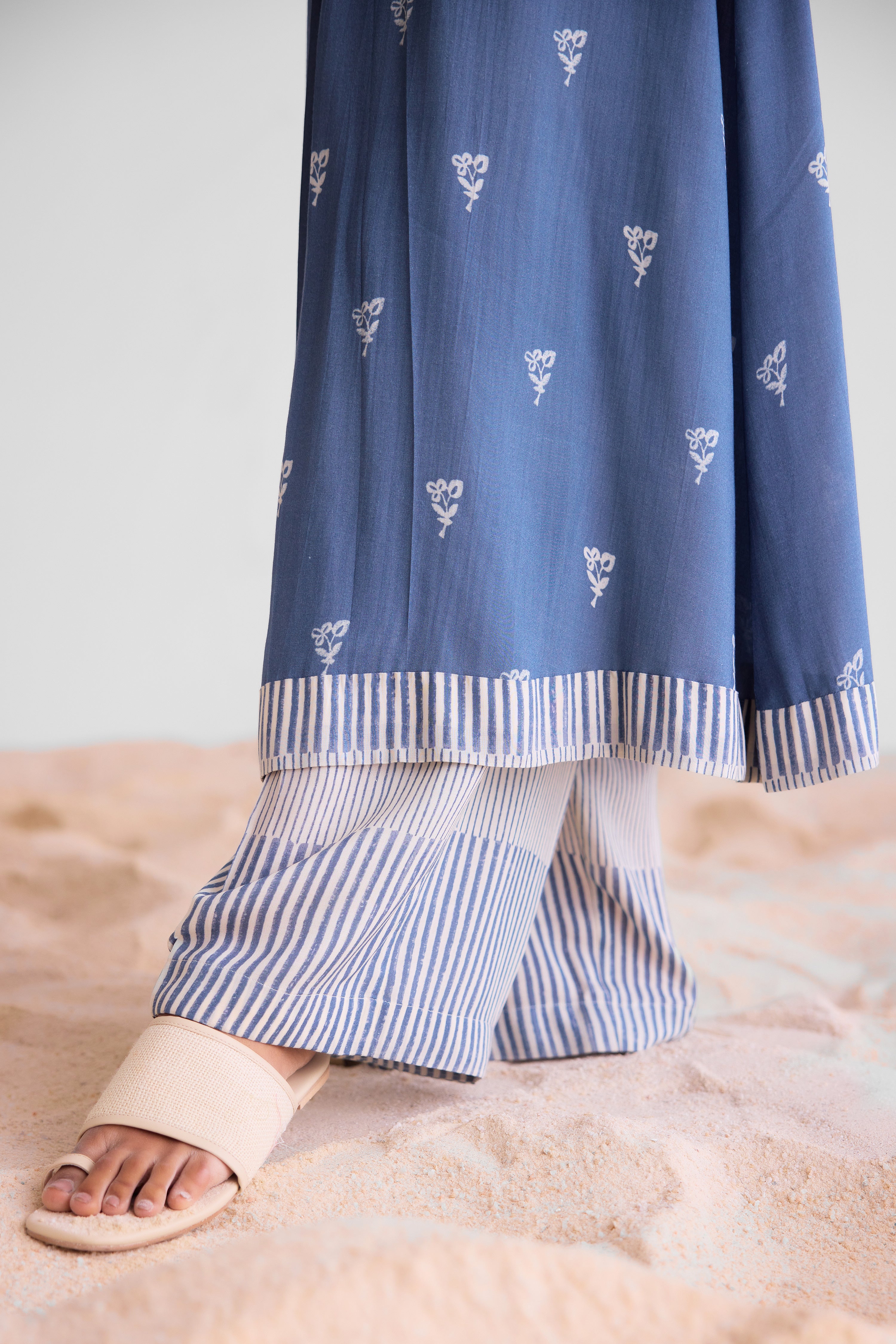 CNC235 - Blue grey & off-white kurta set