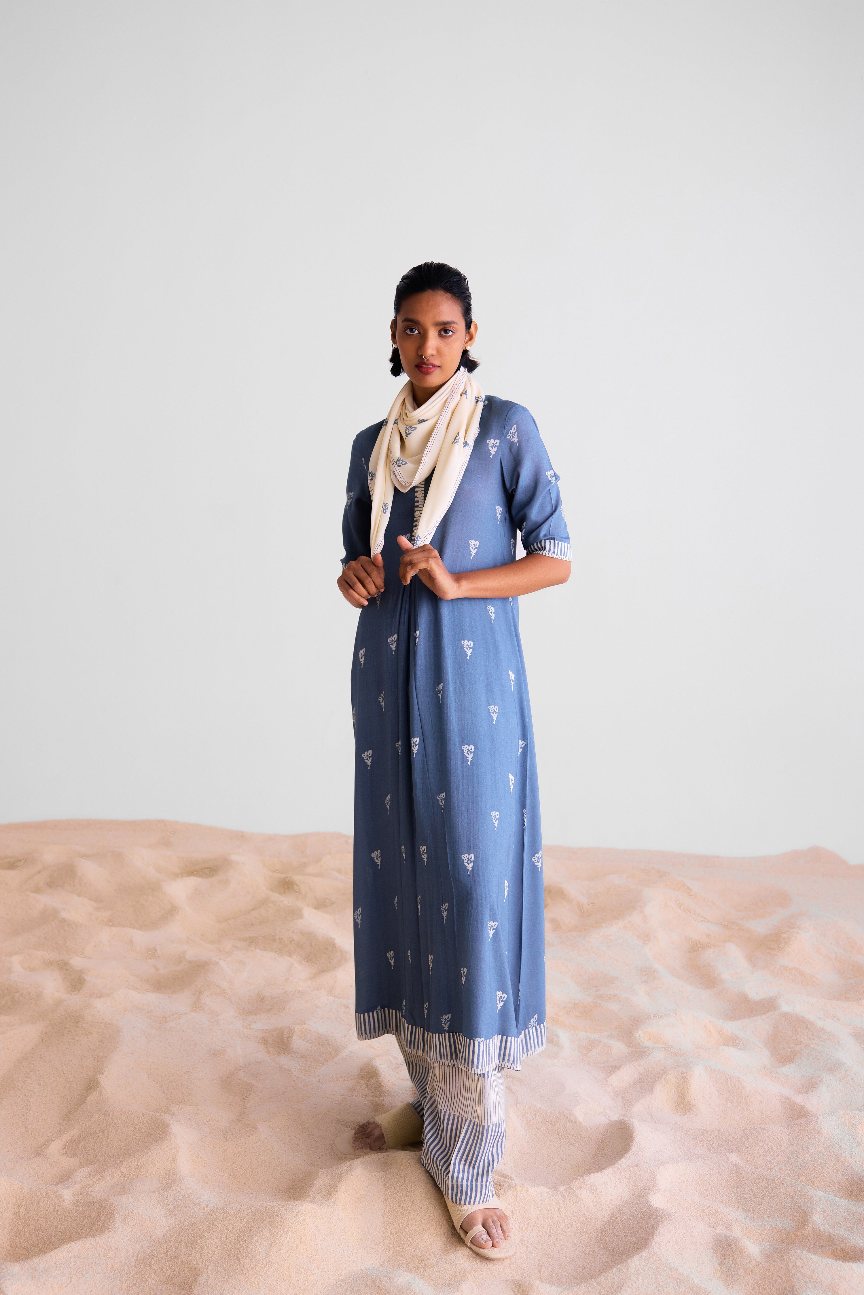 CNC235 - Blue grey & off-white kurta set