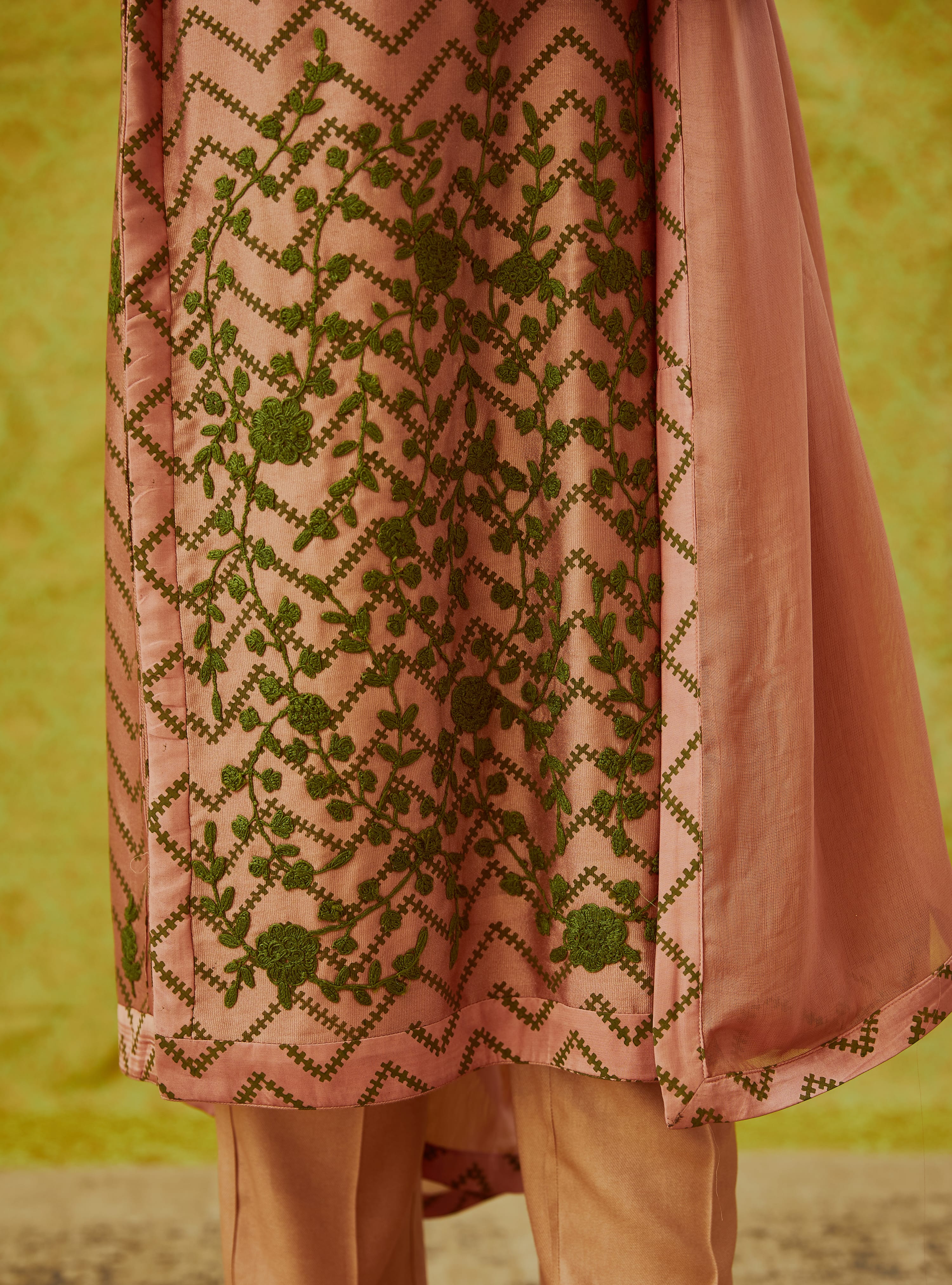 Brick Kurta Set/ close view
