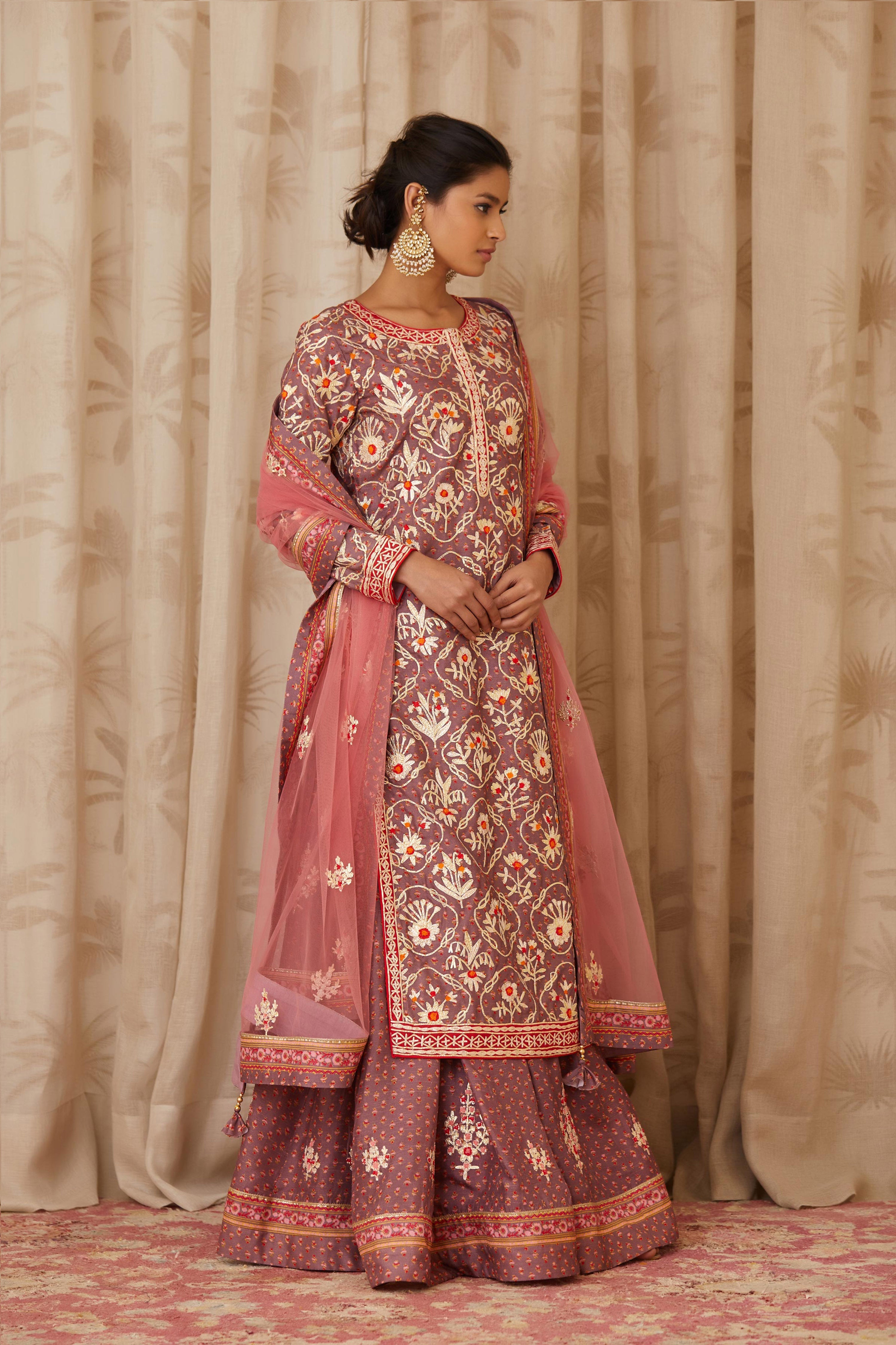 Neutral Lavender Kurta Skirt Set.