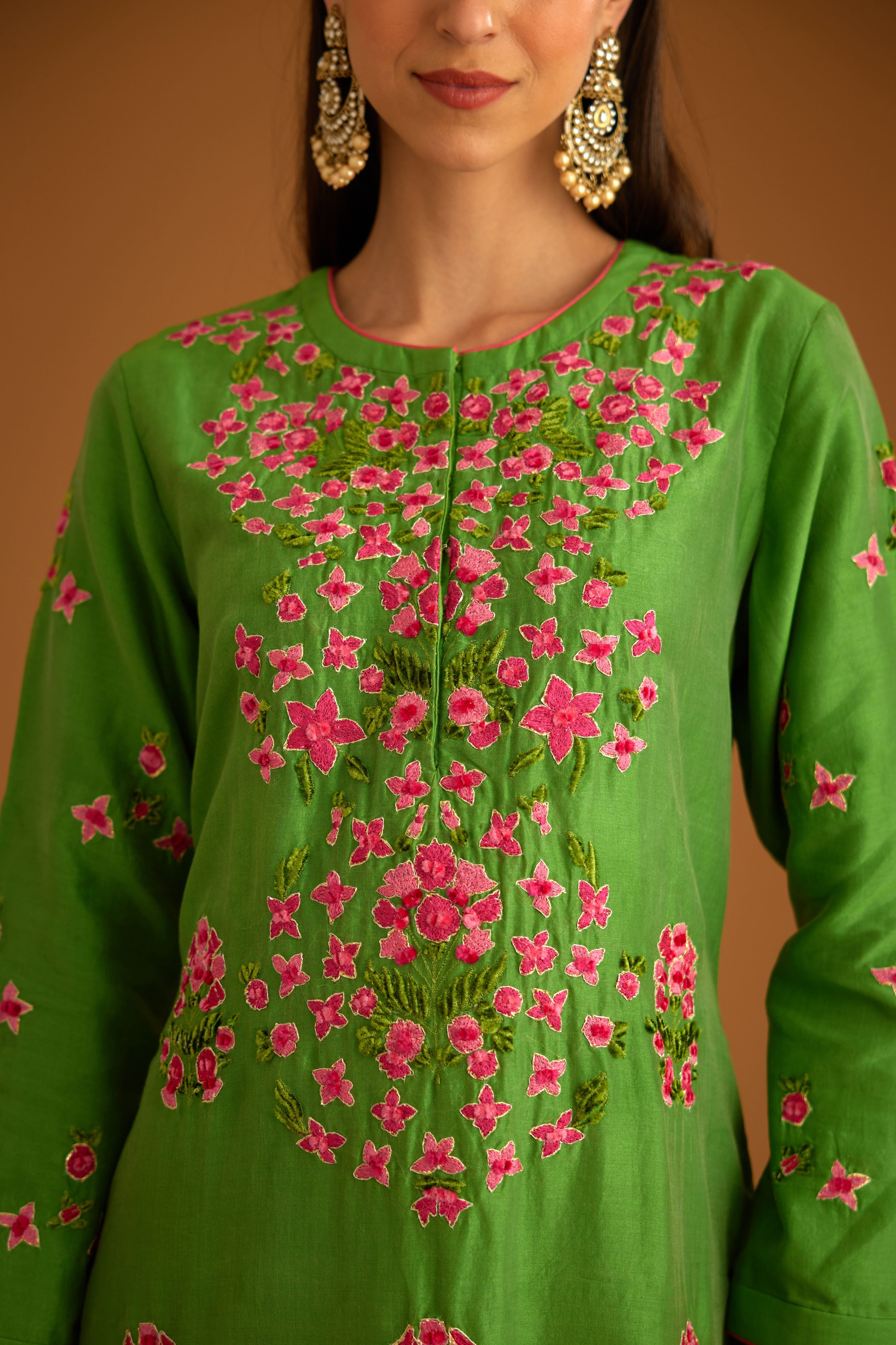 Anchor Embroidered Chanderi Kurta Set- close view