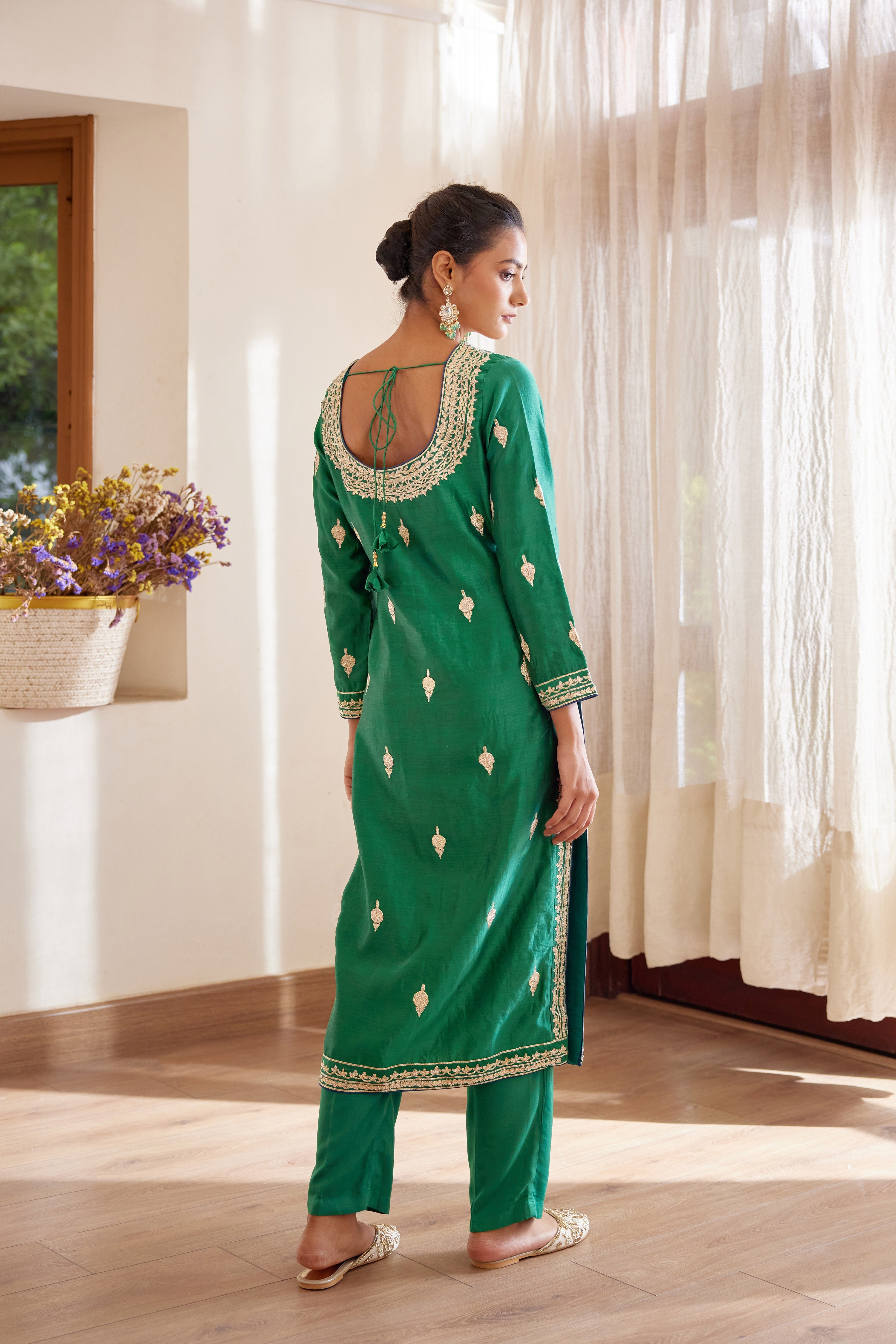 Women's Embroidered Bottle Green Kurta Set | Cotton and Clay